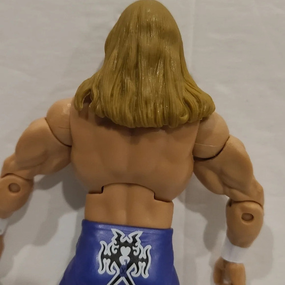 2011 Mattel Elite series 68 Triple H action figure - Picture 5 of 8